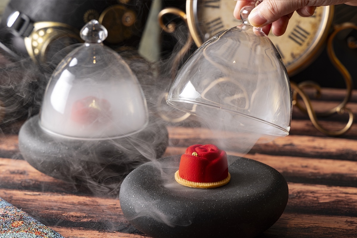 「スモーキーローズの謎」