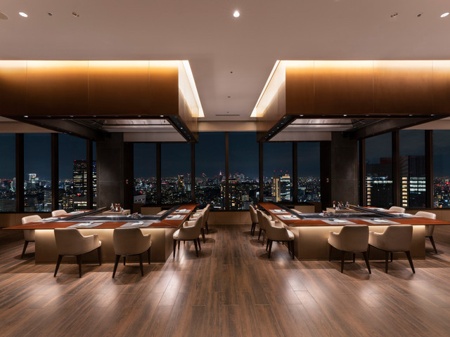 「The Okura Tokyo 鉄板焼 さざんか」店内