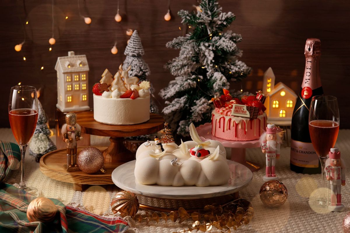 “JOY（ジョイ）”をテーマに、3つの物語をケーキにとじこめた心躍る3種のクリスマスケーキ“JOY（ジョイ）”をテーマに、3つの物語をケーキにとじこめた心躍る3種のクリスマスケーキ