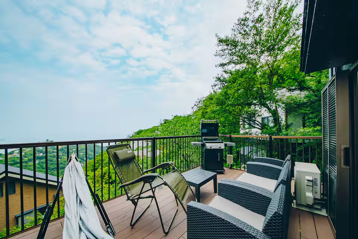 BBQデッキ／Photo：Airbnb