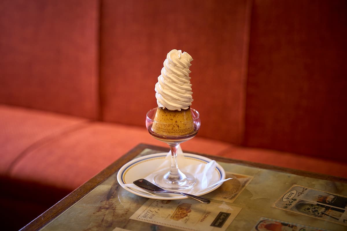 「自家製プリン（ホイップのせ）」850円