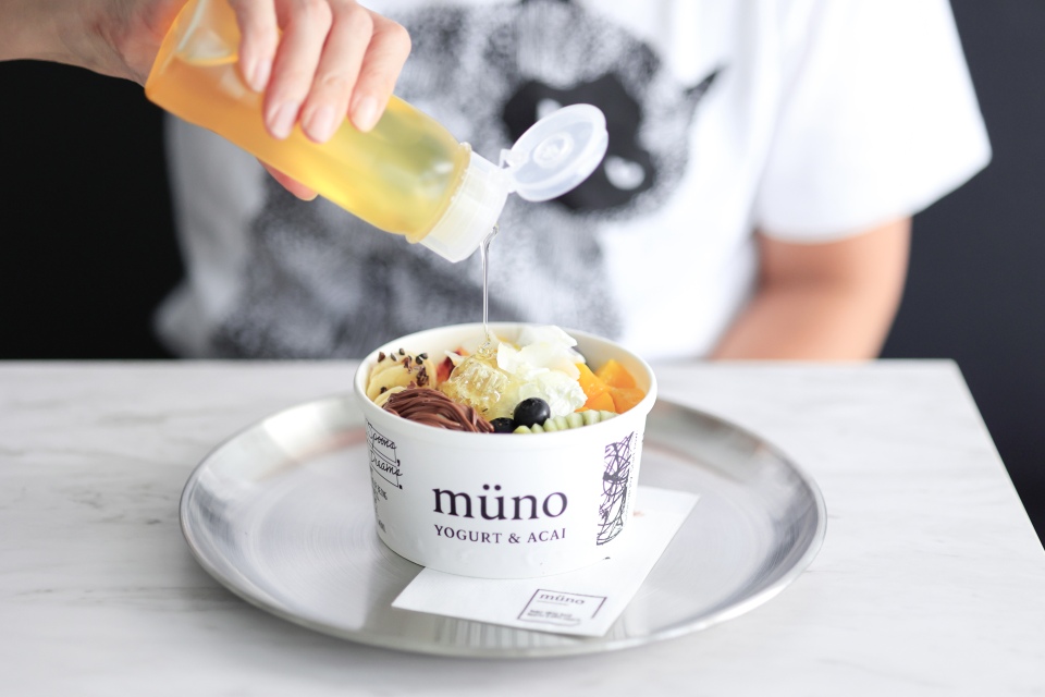 müno YOGURT & ACAI