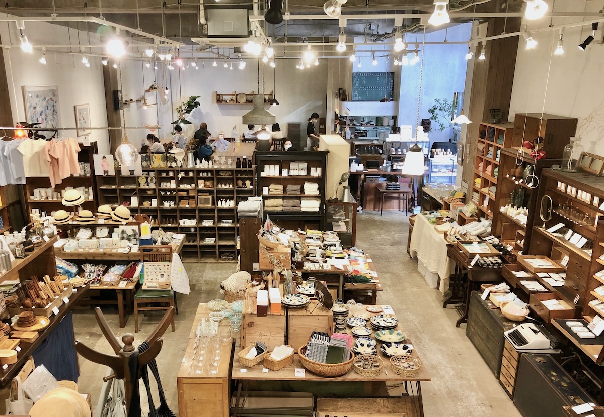 四歩 吉祥寺本店内観