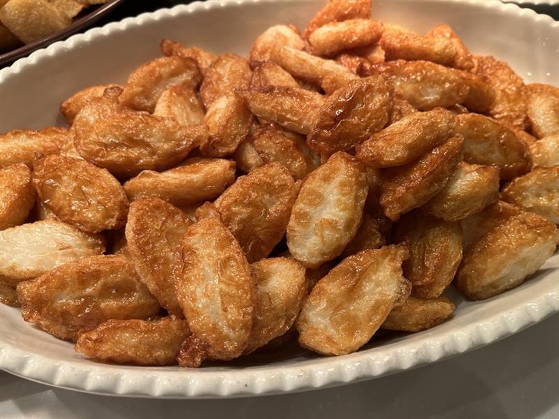 仙台名産の笹かまぼこを揚げた「揚げ笹かま」