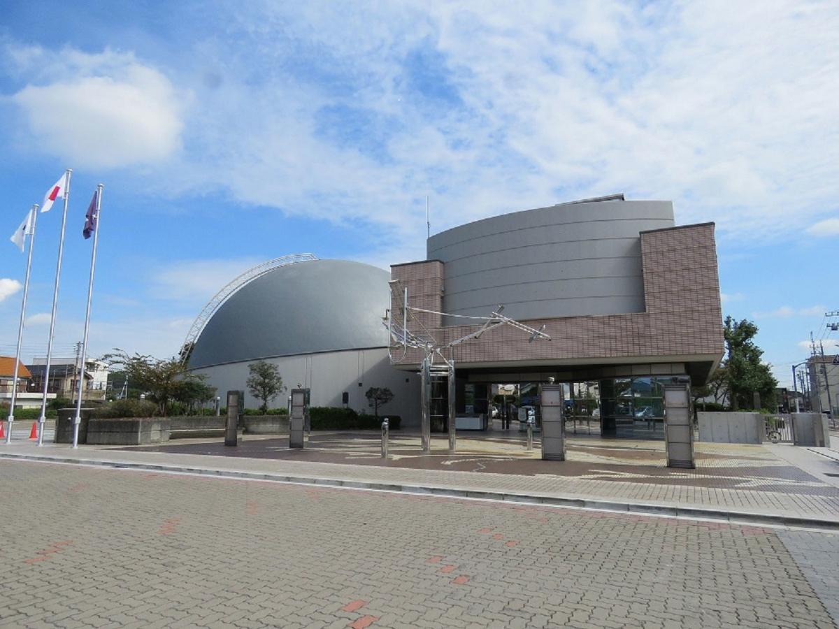 コニカミノルタ サイエンスドーム 外観