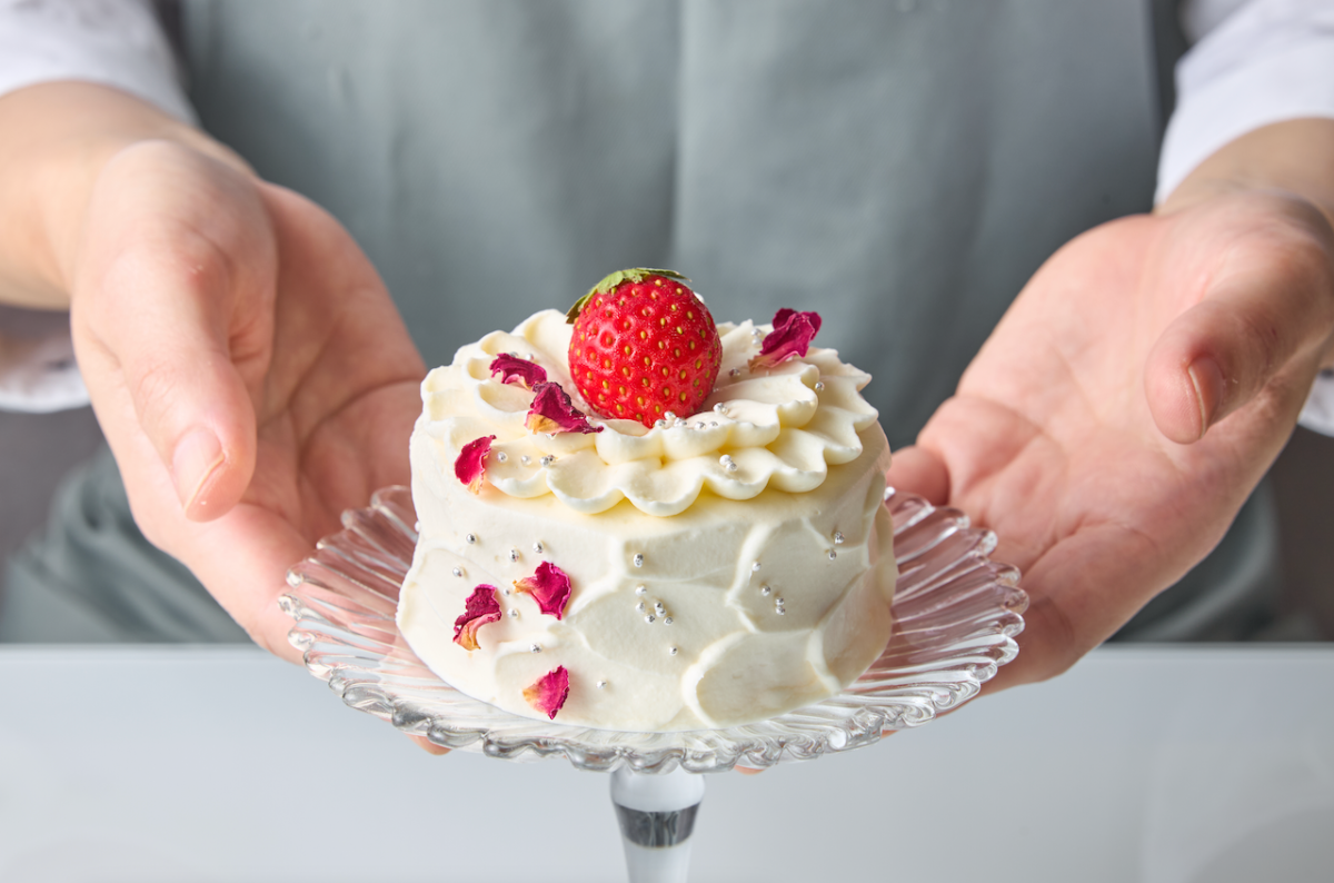 「薔薇と苺のショートケーキ」1300円