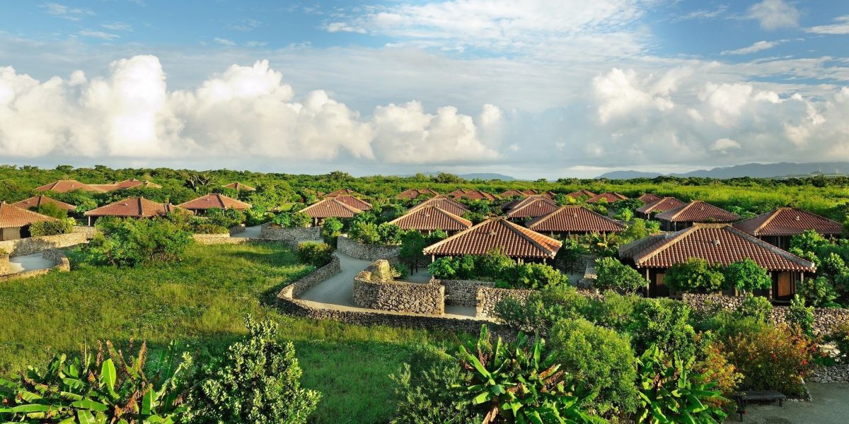 温暖なエリアにある「星のや」で寒い冬を快適に過ごせる「避寒リゾート優待プラン」販売スタート