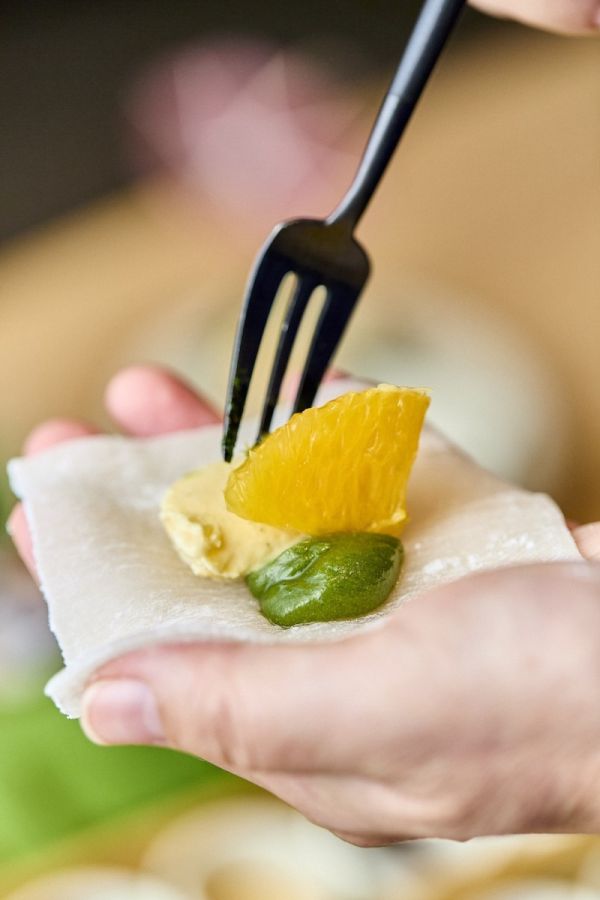 求肥に抹茶あんとオレンジ