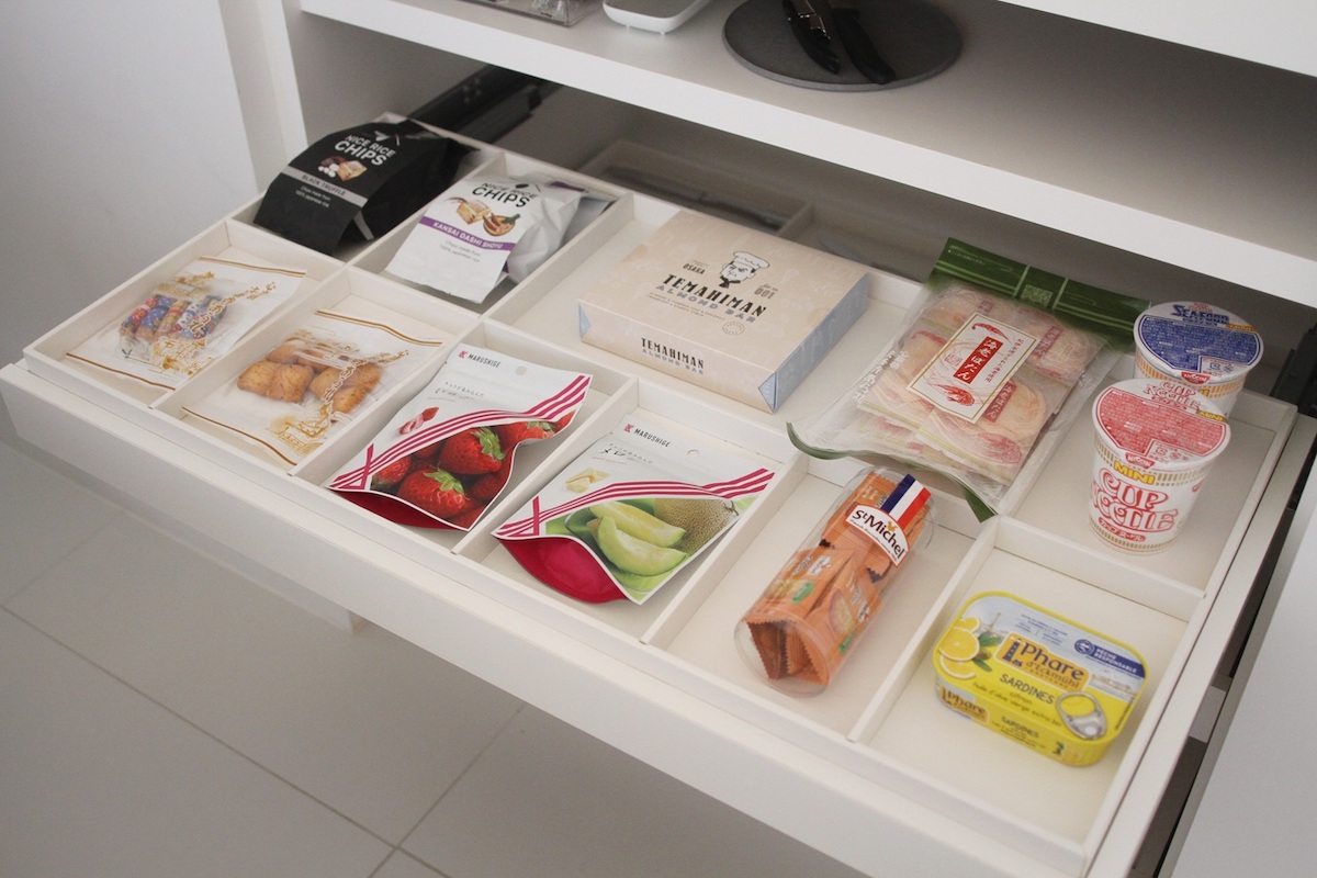 大阪とフランスにゆかりのあるおつまみやスイーツも用意（有料）