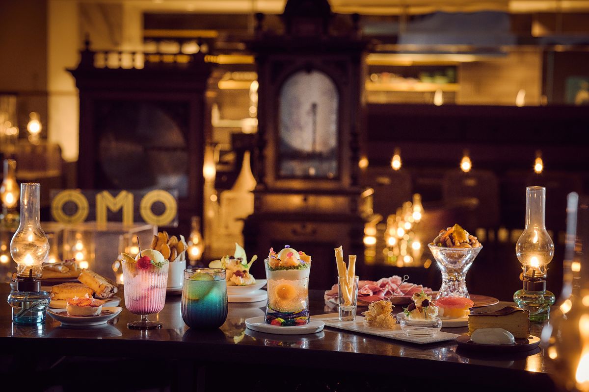 OMO5小樽のカフェ＆バルでもおいしいスイーツや食事が楽しめますよ