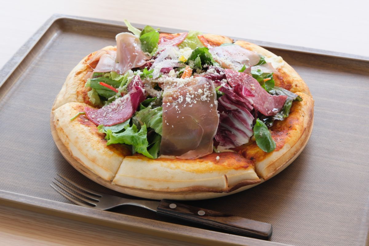 イタリアンサラダピッツァ1500円