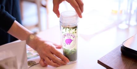 日本茶×ハーブ・果物・スパイス…！ 新感覚クラフトティーに出合える「aardvark TEA 東大赤門前」