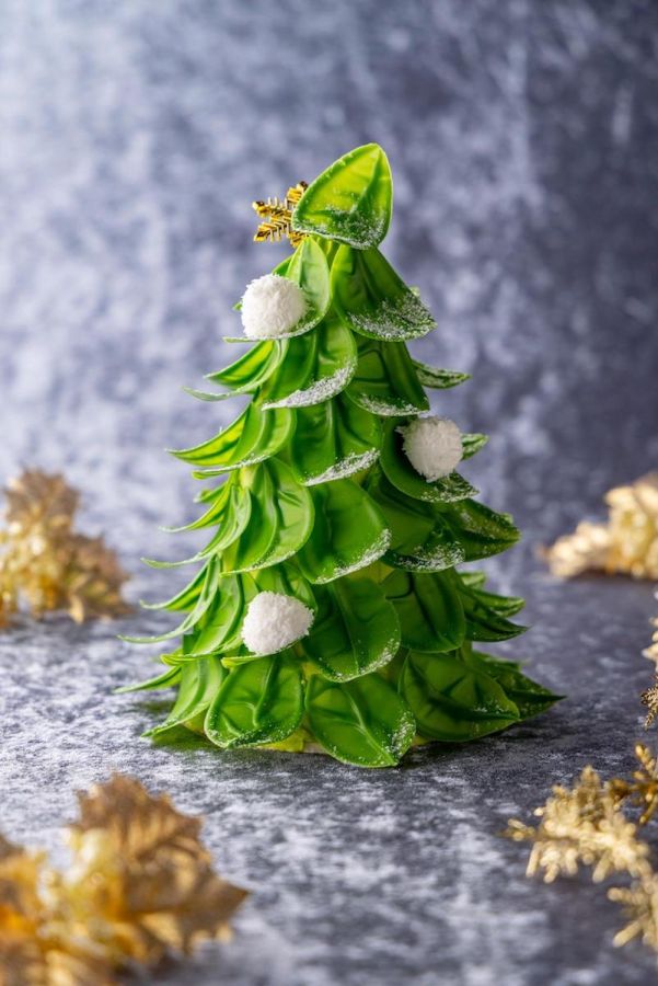 「Emerald Forest　～森のクリスマスツリーを再現～」直径約12cm&times;高さ17cm 7500円