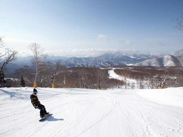 初心者でもすべりやすいコースが長く続くゲレンデ
