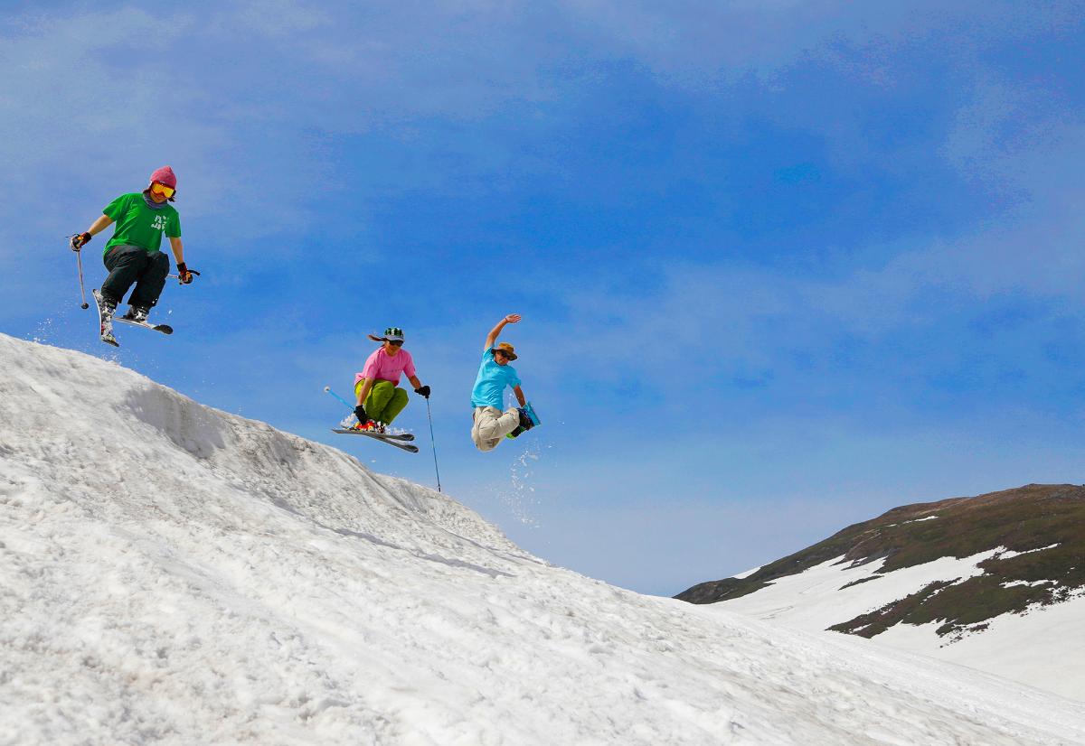 6月の月山スキー場／（一社）月山朝日観光協会