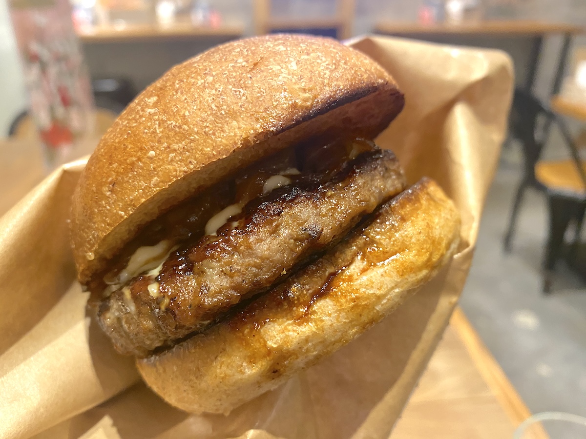 「BRISK STAND EBISU」てりやきバーガー2