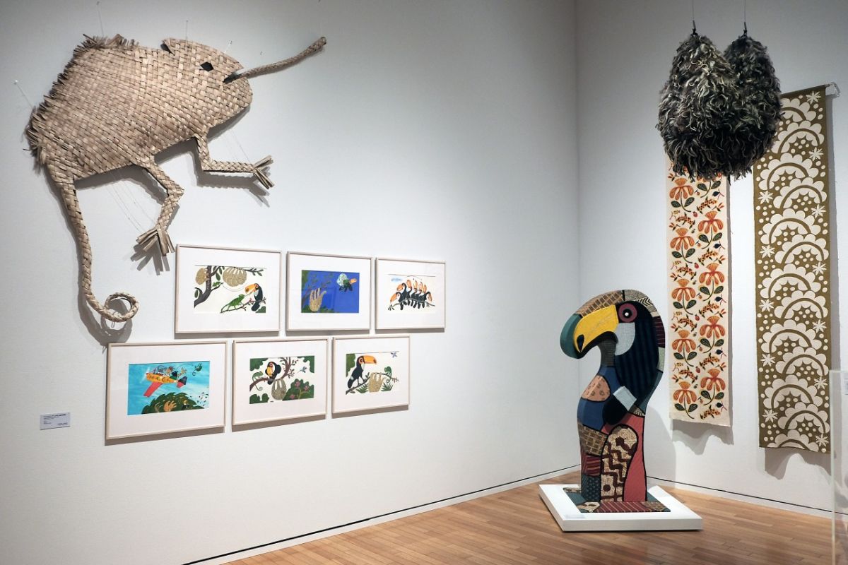 「柚木沙弥郎 永遠のいま」　展示風景