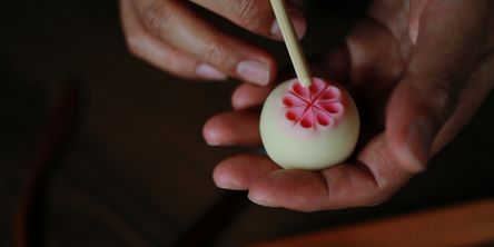 【大阪】9席限定！ 和菓子職人が手がける「菓子ogawa」のアシェットデセールのコースを体験。2025年7月オープン