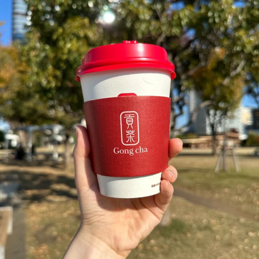 「HOTあまおう®︎ホリデー クリーミー ミルクティー」