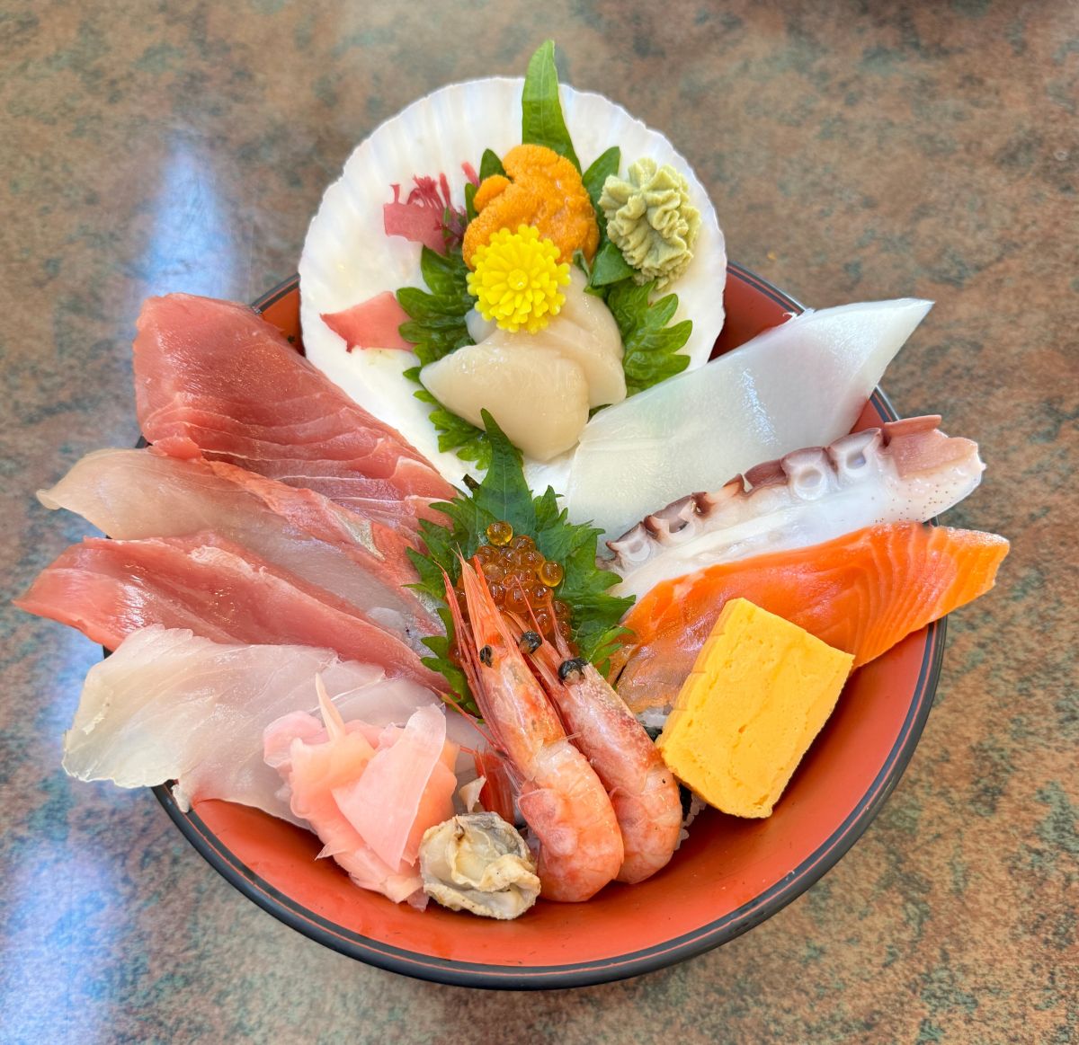 和風レストランやまさきお魚センター店「海鮮丼」1870円