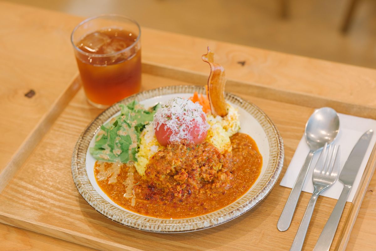 MINATO CAFE「溶岩原カレーランチ」1,530円 1