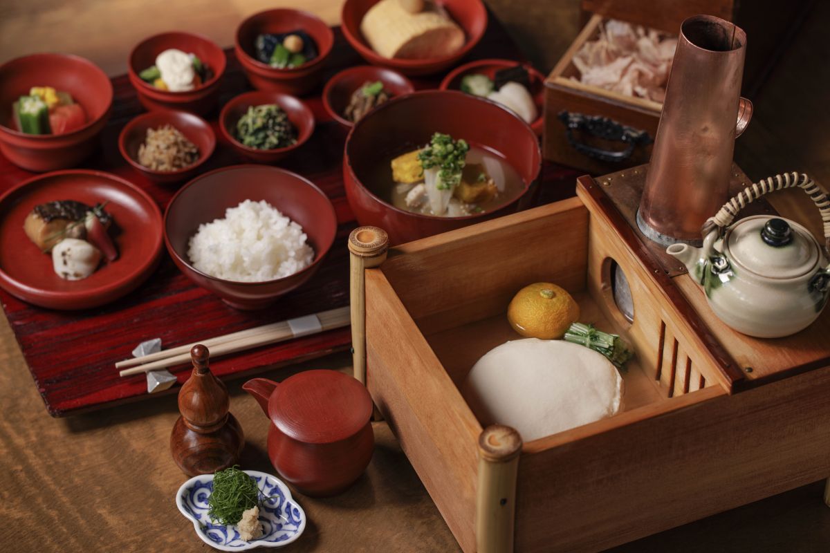 特別朝食「温泉湯豆腐鍋」の御膳