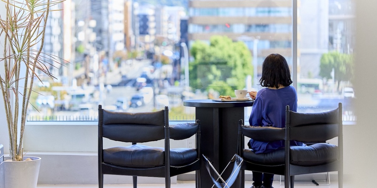 上海カフェが日本初進出！ 鴨川ビューが最高の屋上カフェ「M Stand coffee 三条鴨川店」でおしゃれなナイトロコーヒーを