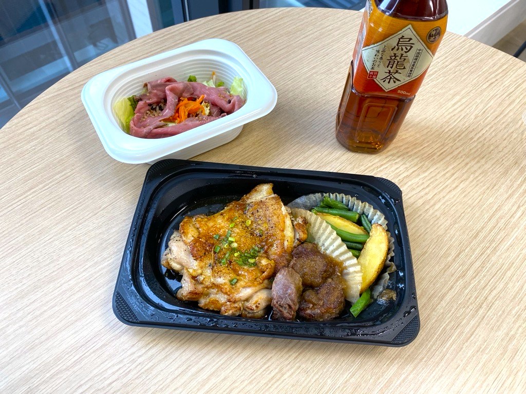 肉とサラダの総菜