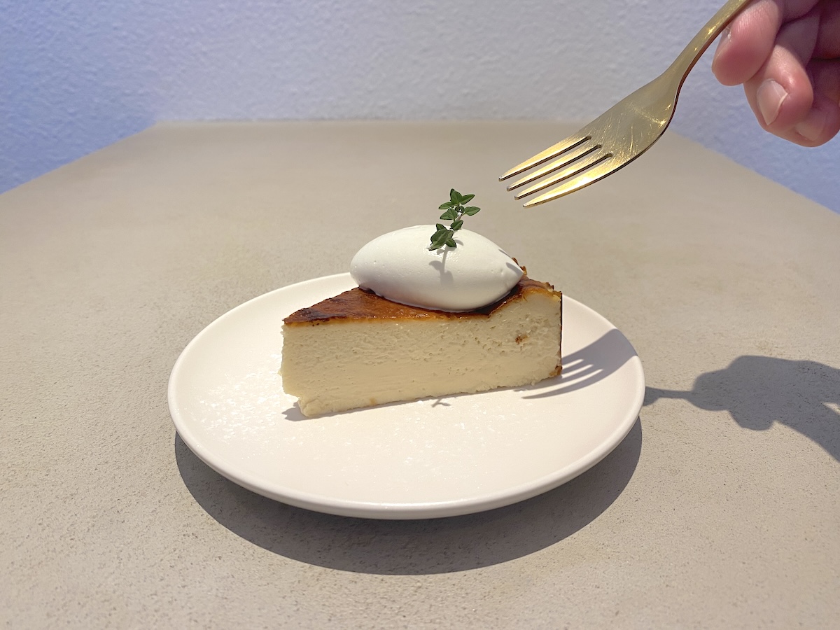 「Nagi」バスクチーズケーキ1