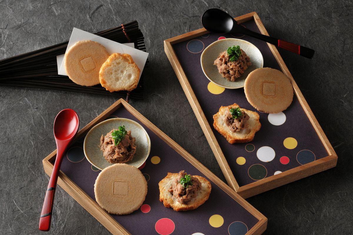 先付け「牛テールのディップ 仙台麩」