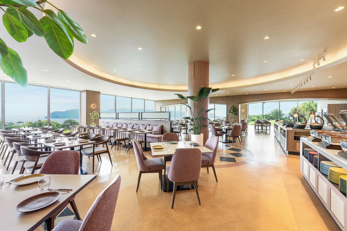 太平洋を一望しながらの食事は格別