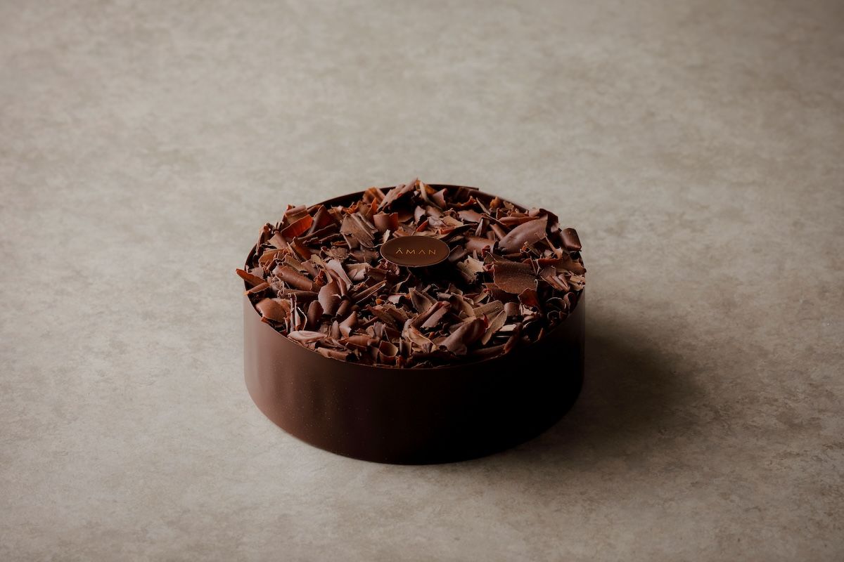 「ノエル ノワール」直径約15cm 1万4580円