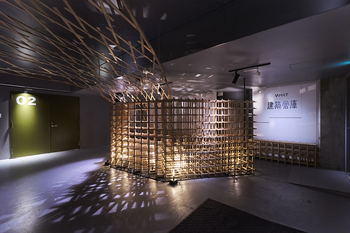 エントランス「三灯小径」設計：滋賀県立大学陶器浩一研究室