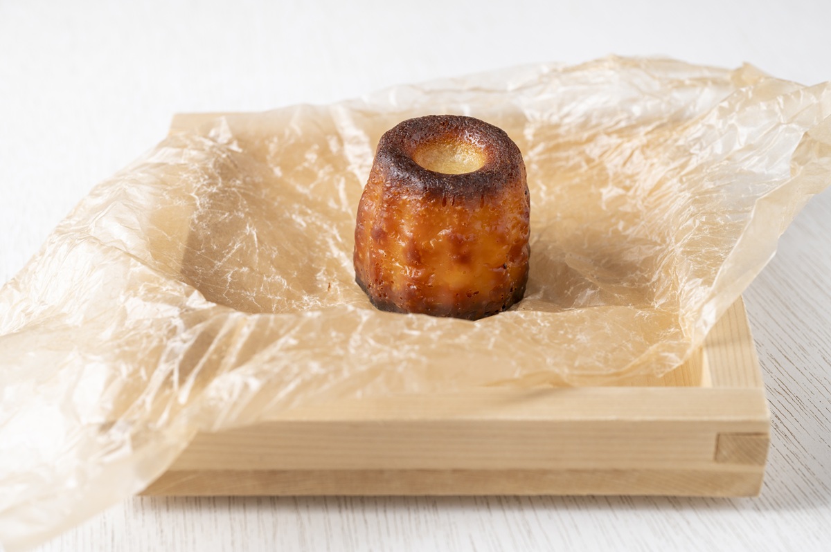 摂田屋キャラメルのカヌレ300円