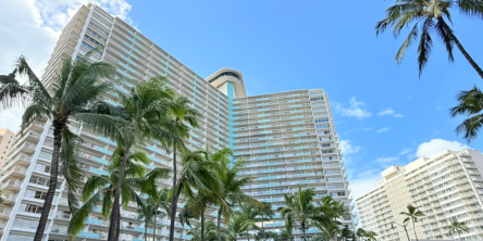 ハワイ・ワイキキとアラモアナセンターに好アクセス！ 全室フルキッチン付きの長期滞在にうれしいコンドミニアムタイプの「イリカイ ホテル＆ラグジュアリー スイート」