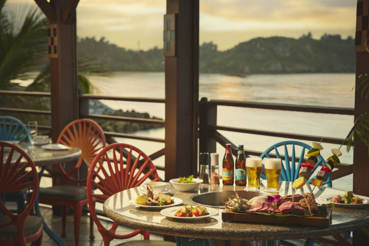 コーラルシービューの「BBQ」1人7000円～。木曜定休