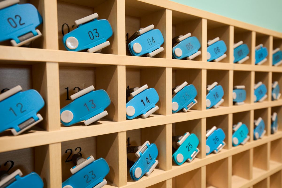 ロッカーキーが並ぶ