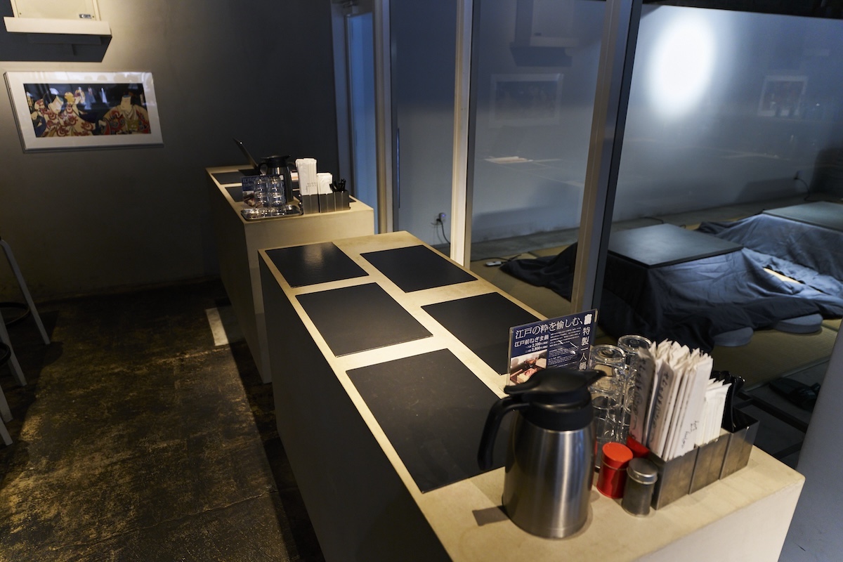 立ち飲み席もある