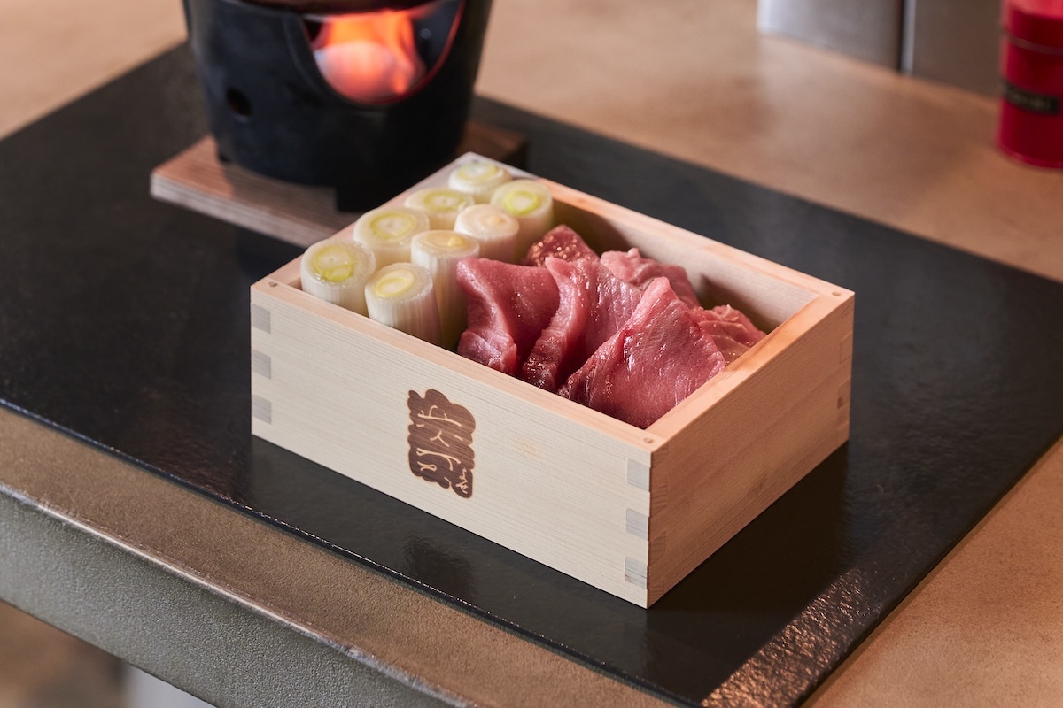 「江戸前ねぎま鍋」は数量限定。15時から提供開始