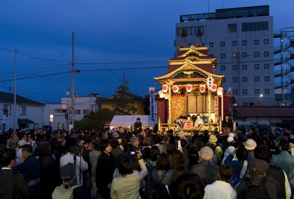 長浜曳山まつりの様子（画像提供：長浜・米原・奥びわ湖観光サイト）