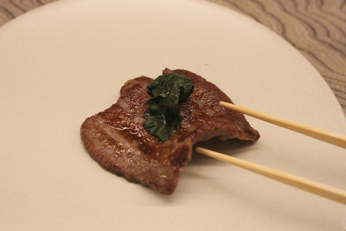 エゴマの葉のしょう油漬けと一緒に