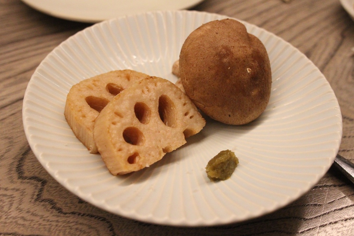 「旬野菜の焼き物盛り合わせ」320円