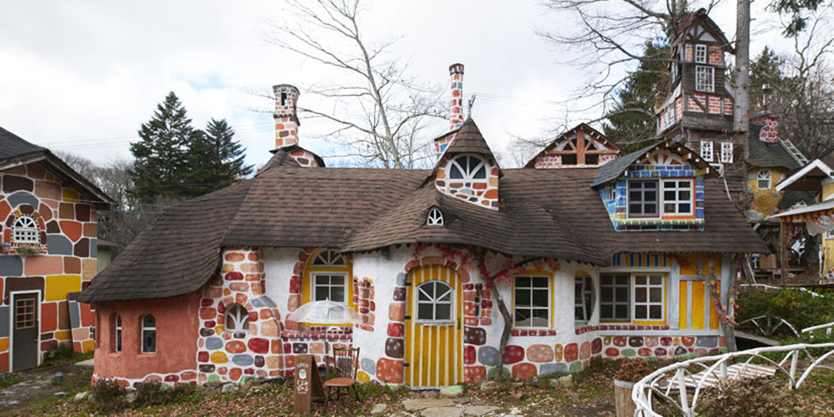 【長野・飯綱高原】 絵本の世界のような「おかしの家 くるみぼーる」でこだわりの焼き菓子を！