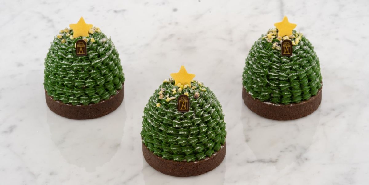 フランス・パリのサロン・ド・テ「アンジェリーナ」より、クリスマスツリーをモチーフにしたモンブランやクリスマス仕立ての大きなモンブラン登場！