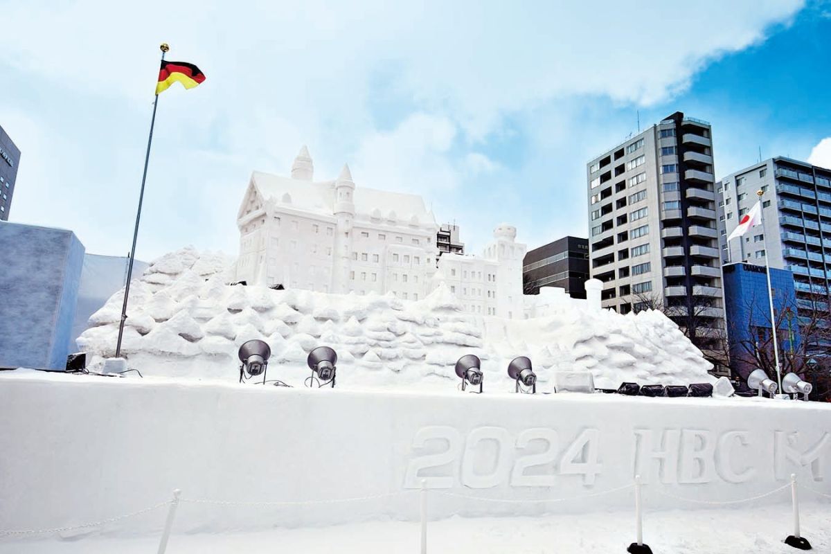 世界の名建築など迫力のある大雪像がみどころ／&copy;HBC北海道放送2024