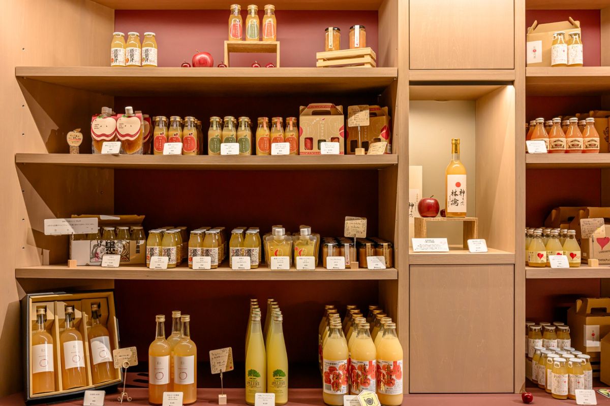 リンゴジュースの棚