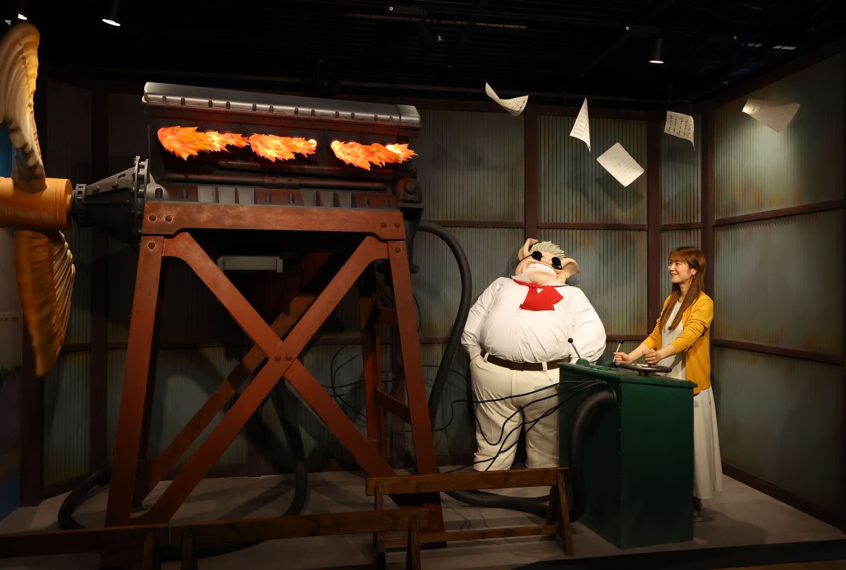 ピッコロおやじになりきってエンジンを操作。『紅の豚（1992年）』