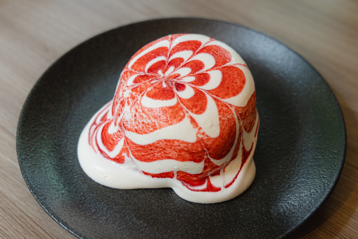 「イシヤパンケーキ ストロベリー」1650円（ドリンクセットは2050円）