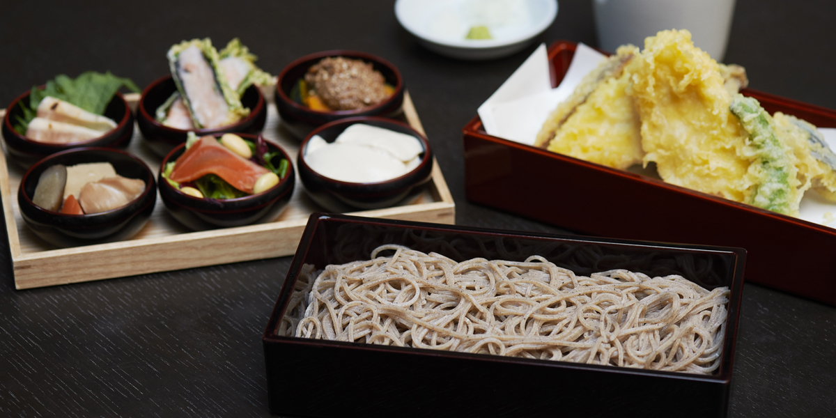 【長野・善光寺門前】「川上庵」の新形態！「善光寺表参道 たき澤」で風味豊かなそばとかしわ料理、甘味を粋に楽しむ