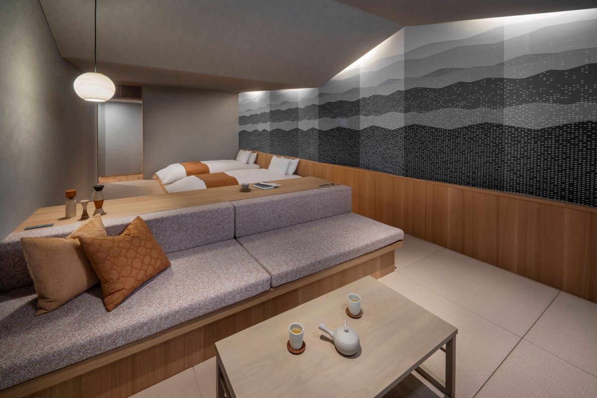 ご当地部屋「シルクアートの間」